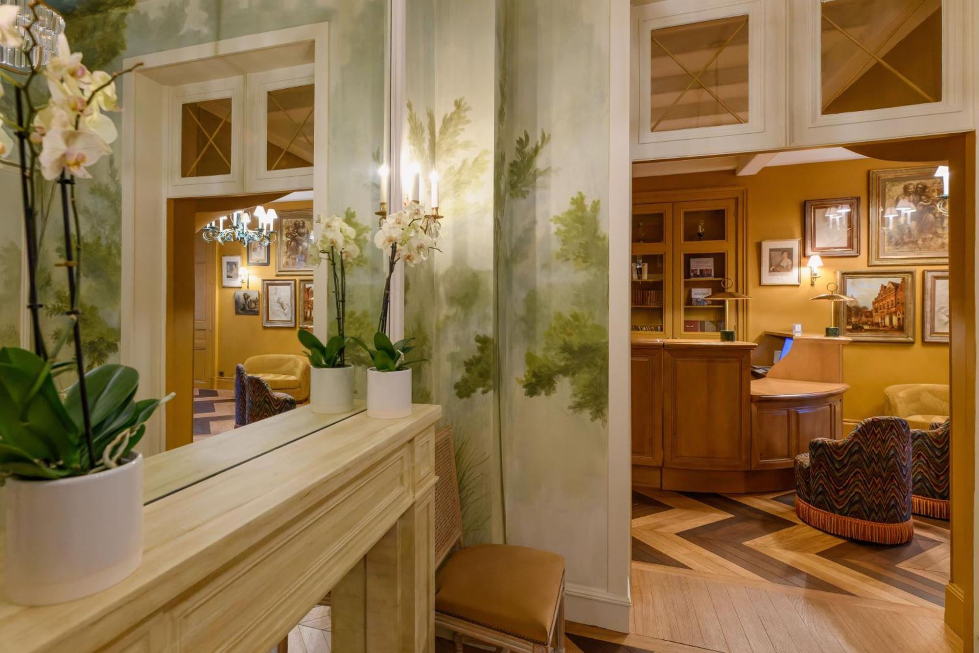 Hotel Les Hautes Roches Рошекорбон Экстерьер фото